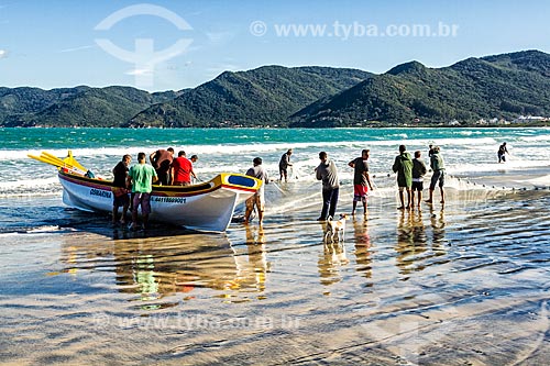 Tradição e Sabor: A Pesca da Tainha no Pântano do Sul